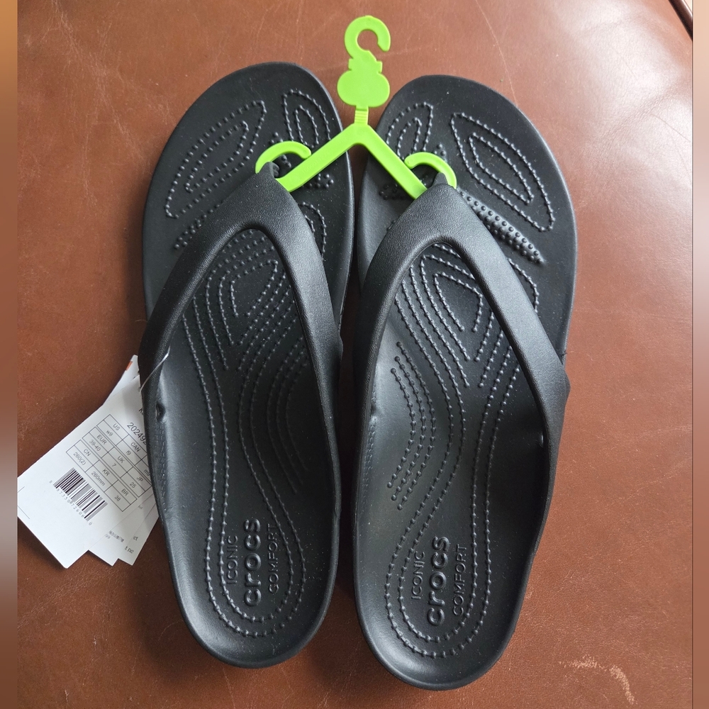 CROCS Black Comfort Sandals Sz 9W NWT